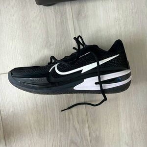 Nike GT cuts! Size 8 men